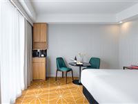 MantraMelbourneAirport_PremiumKingSuite1